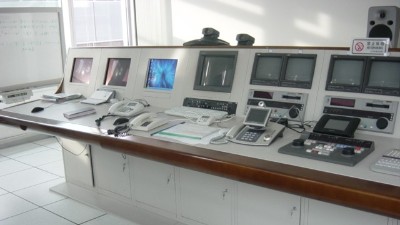 為什么不能用普通電腦桌做監(jiān)控操作臺(tái)