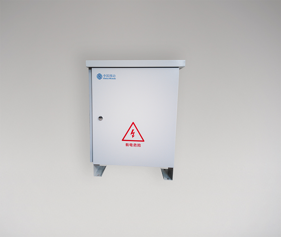 UPS機箱1