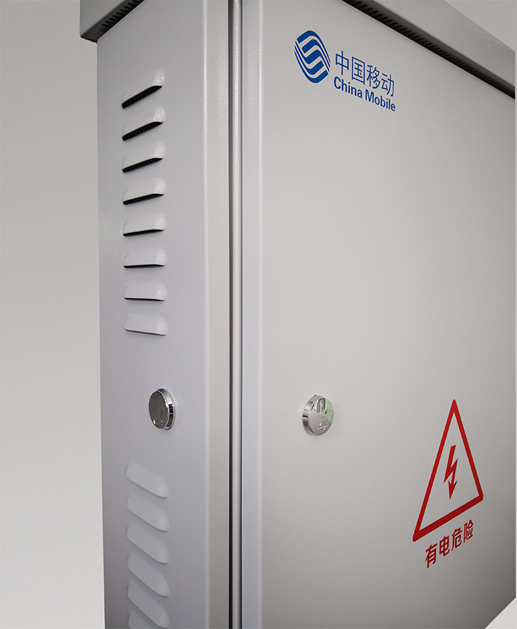 UPS機箱2