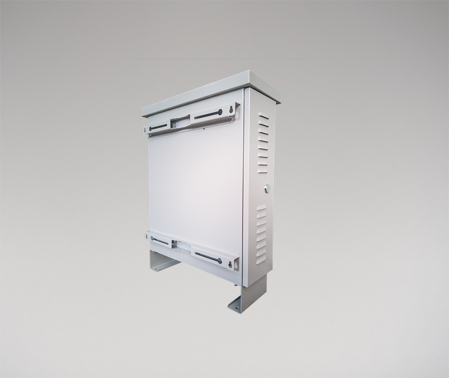 UPS機箱4